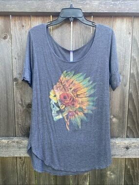 Acting Pro Women’s Graphic Tee